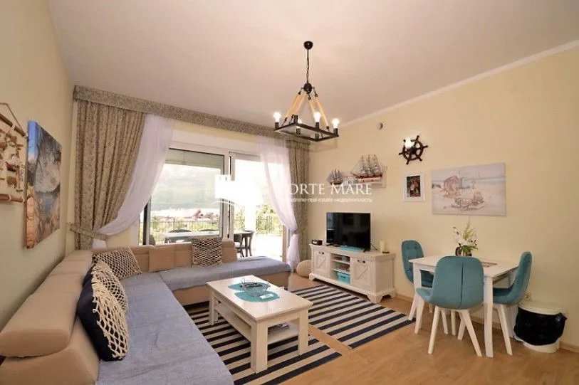 Prodaja, trosoban stan, 80m², Đenovići, Herceg Novi