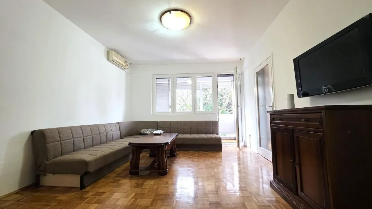 Izdavanje, stan, 78m², Gintaš, Podgorica