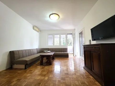 Izdavanje, stan, 78m², Gintaš, Podgorica - image 1