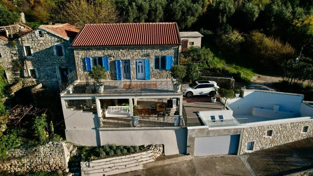 Prodaja, kuća, 116m², Reževići, Budva