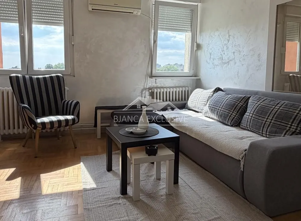 Prodaja, jednosoban stan, 37m², Novi Beograd Sve Podlokacije, Beograd