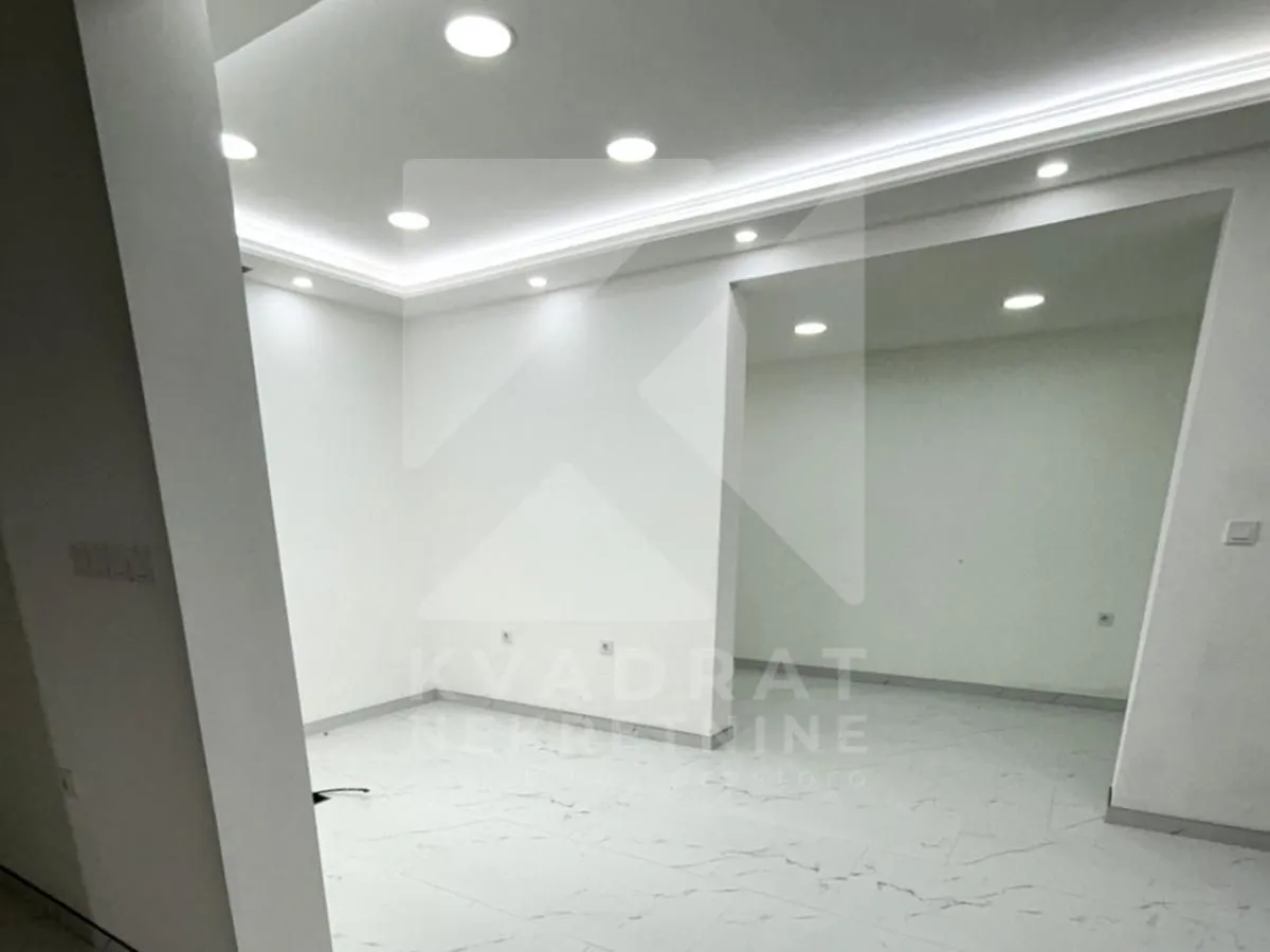 Rent, office space, 100m², Blok 9, Podgorica