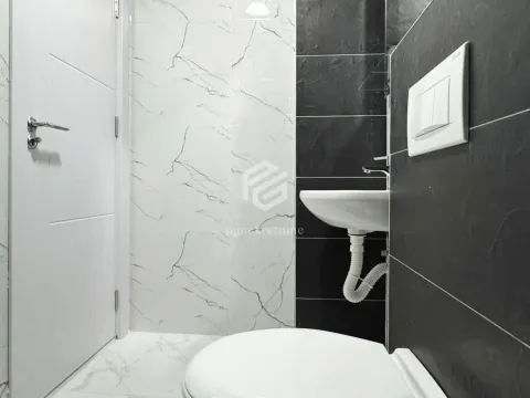 Rent, one bedroom apartment, 45m², Budva, Crna Gora - image 9