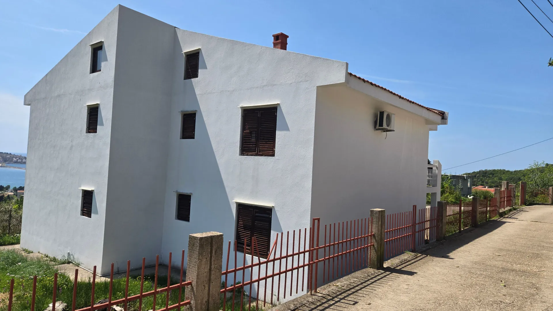 Prodaja, kuća, 272m², Šušanj, Bar