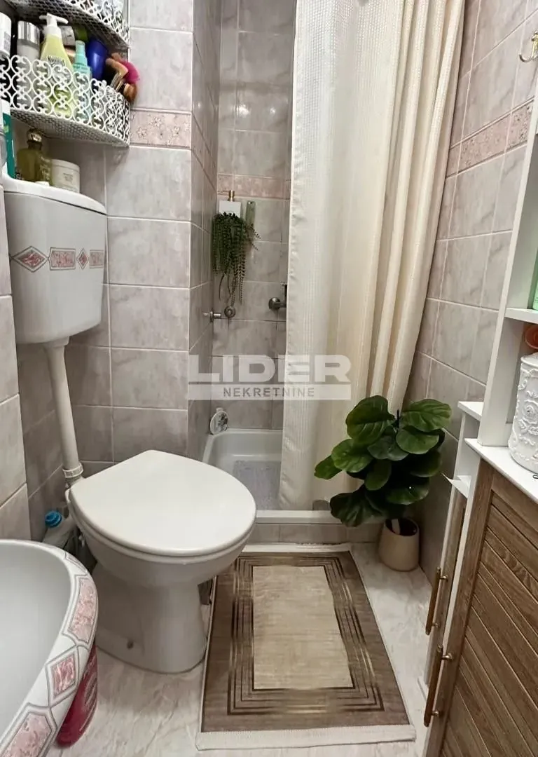 Sale, two bedroom apartment, 52m², Karaburma, Palilula Sve Podlokacije