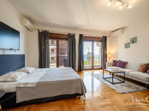 Sale, studio apartment, 45m², Bečići, Budva - image 4