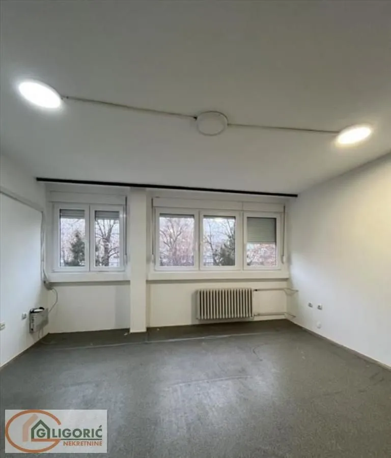 Izdavanje, trosoban stan, 71m², Novi Beograd Blok 37, Novi Beograd Sve Podlokacije