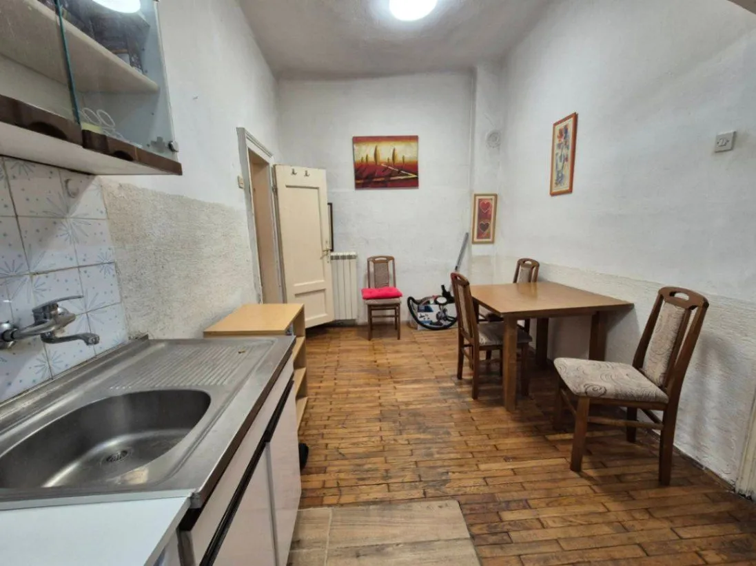 Prodaja, jednosoban stan, 32m², Stari Grad, Beograd
