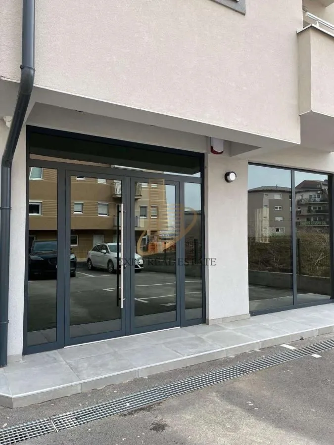 Prodaja, poslovni prostor, 125m², Vojvode Vlahovica, Beograd