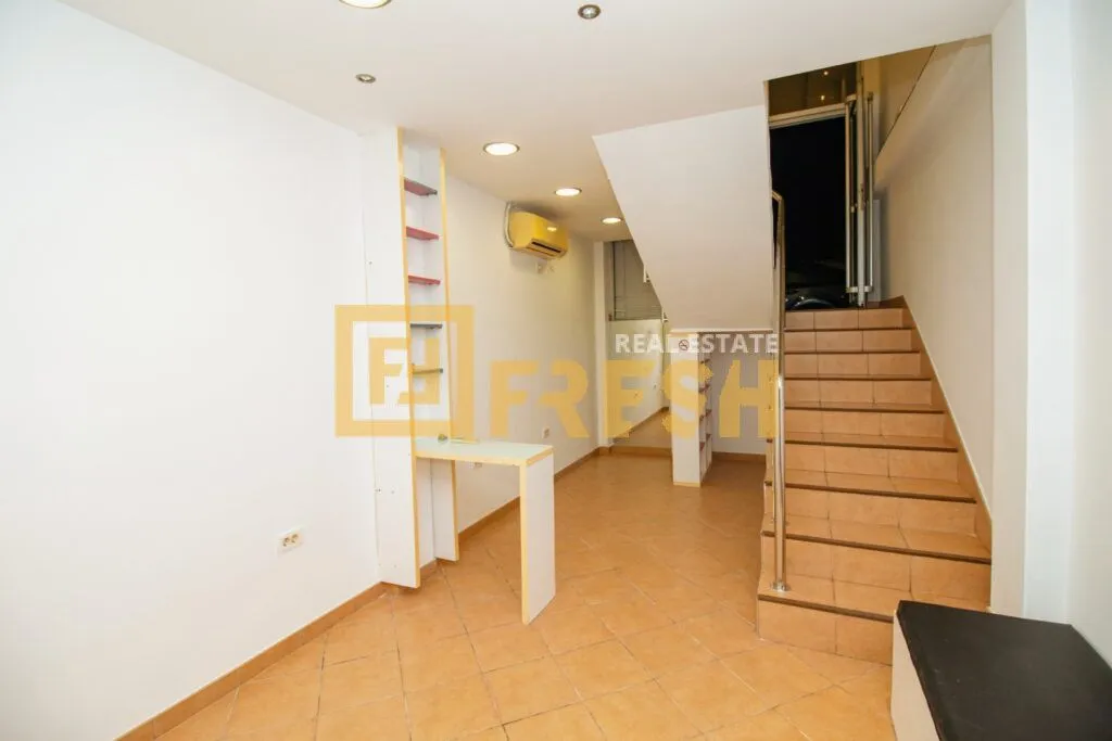 Rent, office space, 46m², Centar, Podgorica
