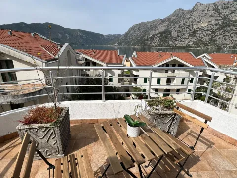 Prodaja, stan, 130m², Kotor, Crna Gora - image 7