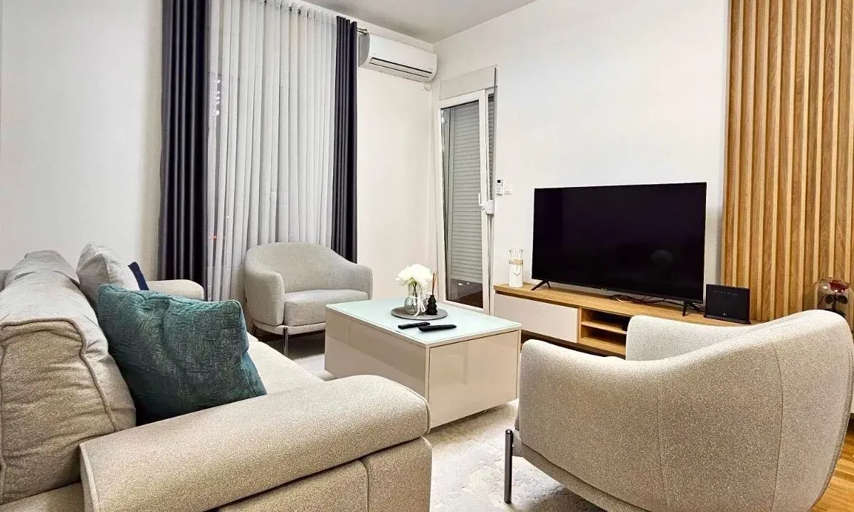 Izdavanje, dvosoban stan, 65m², Zabjelo, Podgorica