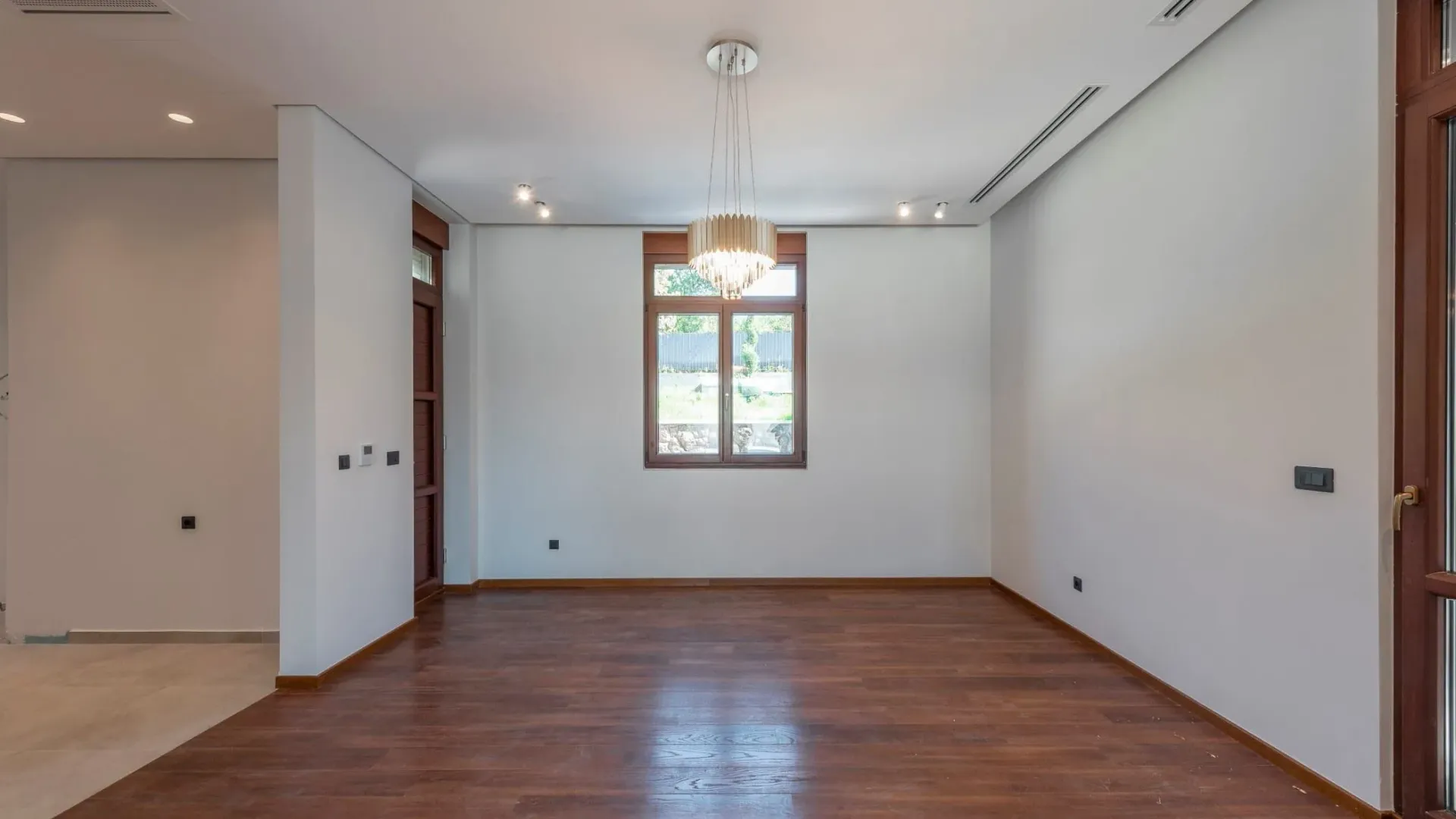Sale, house, 492m², Mareza, Podgorica