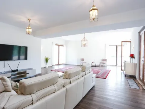 Prodaja, kuća, 600m², Tivat, Crna Gora - image 18