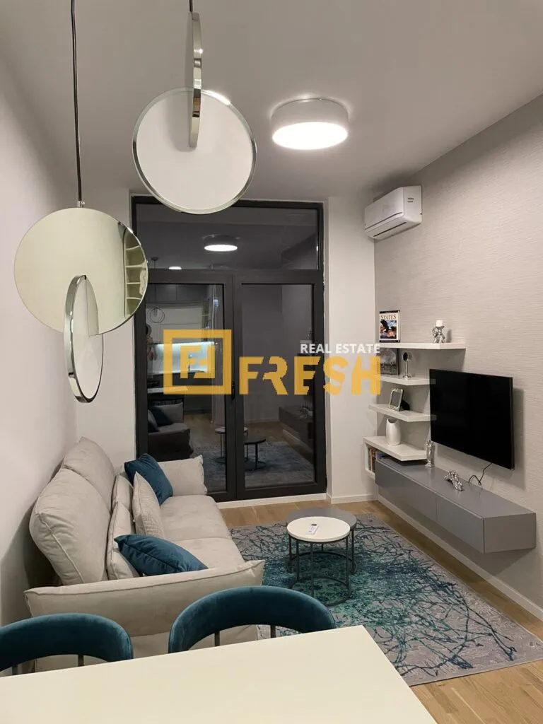 Rent, one bedroom apartment, 40m², Blok 9, Podgorica