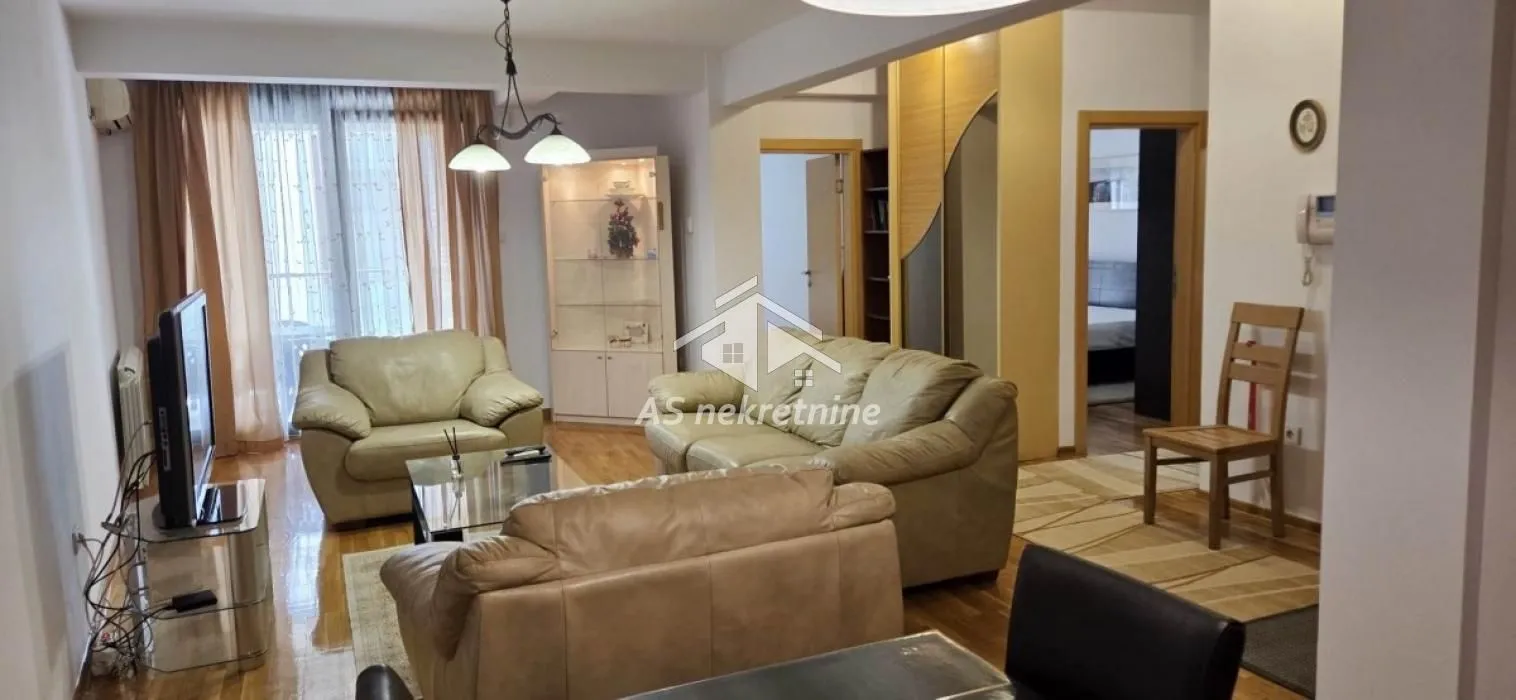 Rent, three bedroom apartment, 86m², Vračar Hram, Vračar Sve Podlokacije