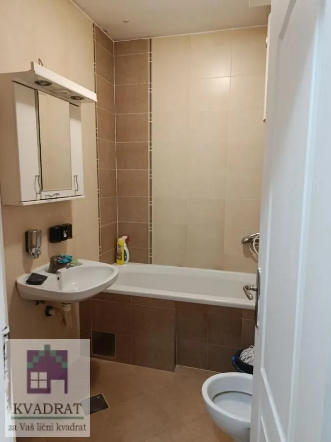 Izdavanje, trosoban stan, 83m², Obrenovac, Beograd