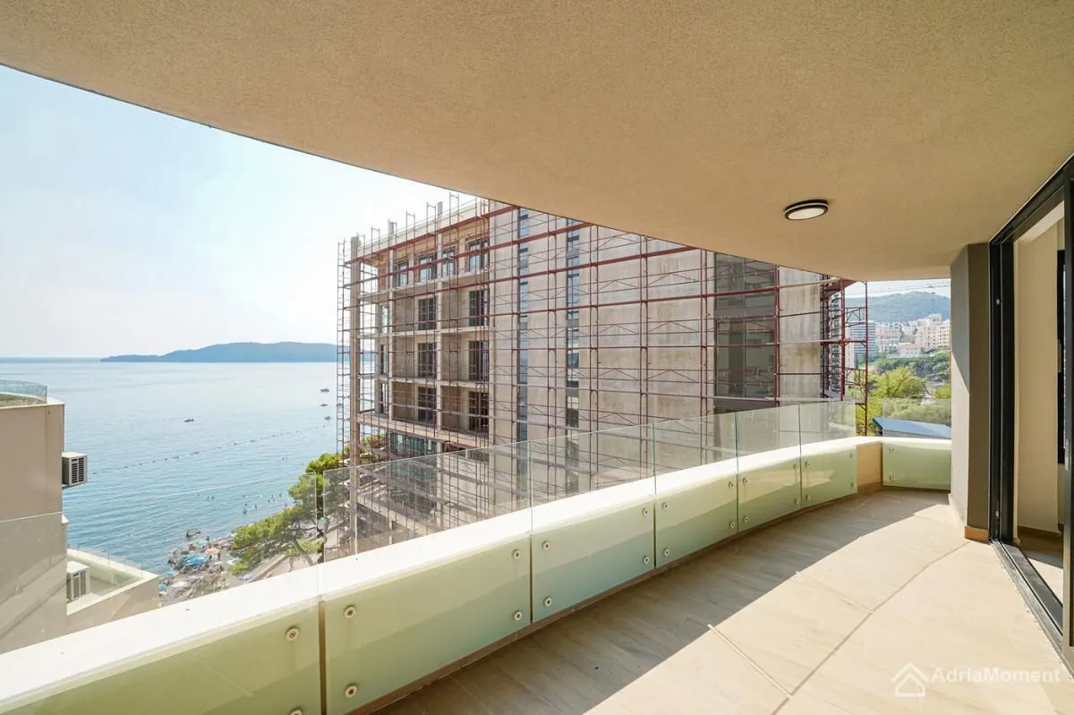 Prodaja, dvosoban stan, 70m², Rafailovići, Budva