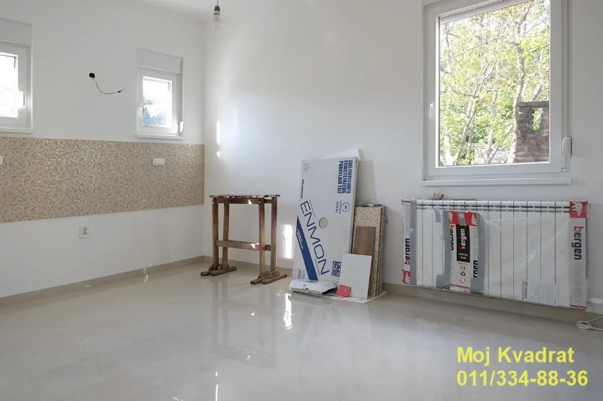 Prodaja, trosoban stan, 71m², Lion, Zvezdara Sve Podlokacije
