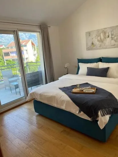 Prodaja, trosoban stan, 99m², Kalimanj, Tivat