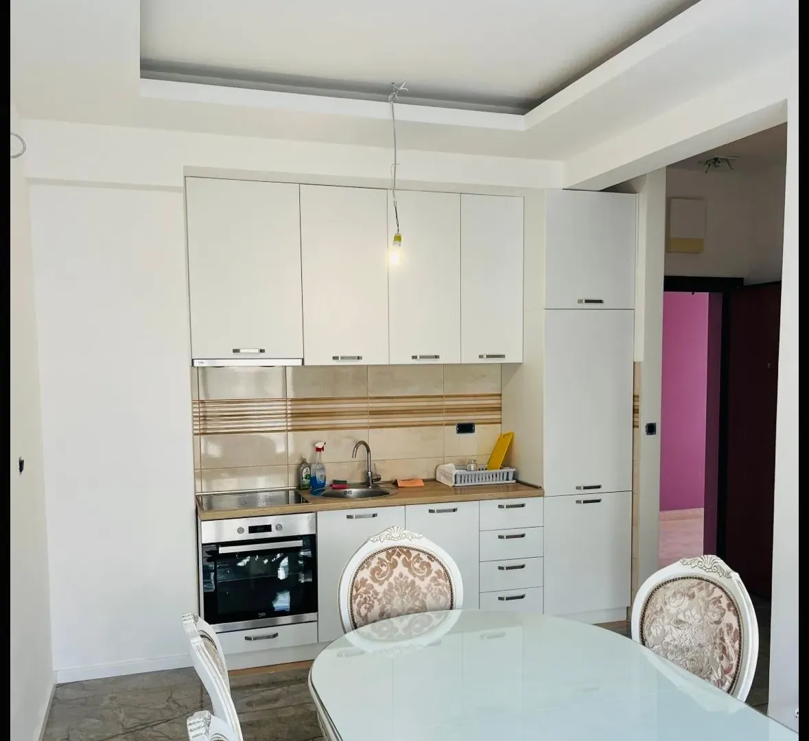 Prodaja, dvosoban stan, 90m², Rafailovići, Budva
