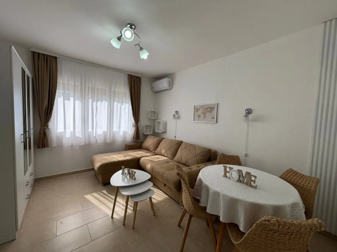 Prodaja, garsonjera, 24m², Gintaš, Podgorica