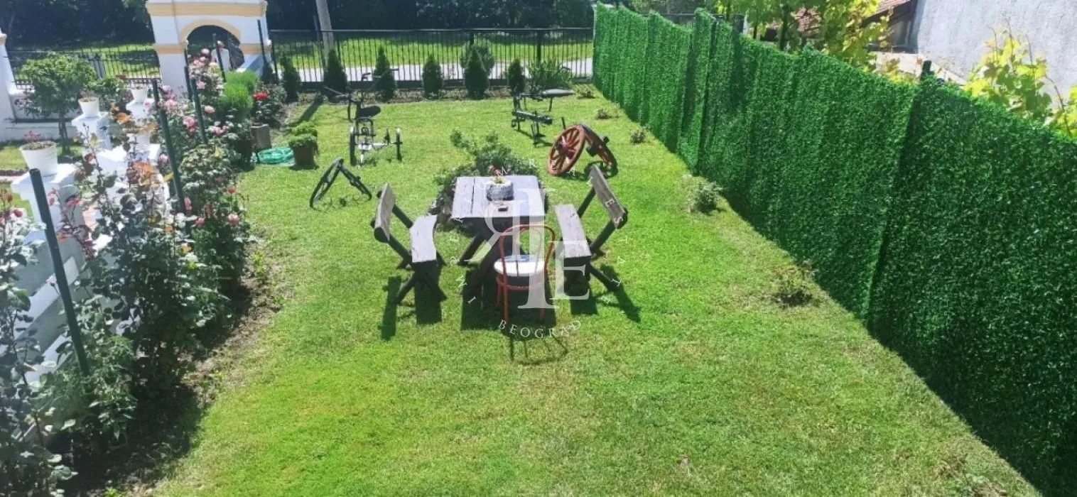 Sale, house, 300m², Mala Moštanica, Obrenovac