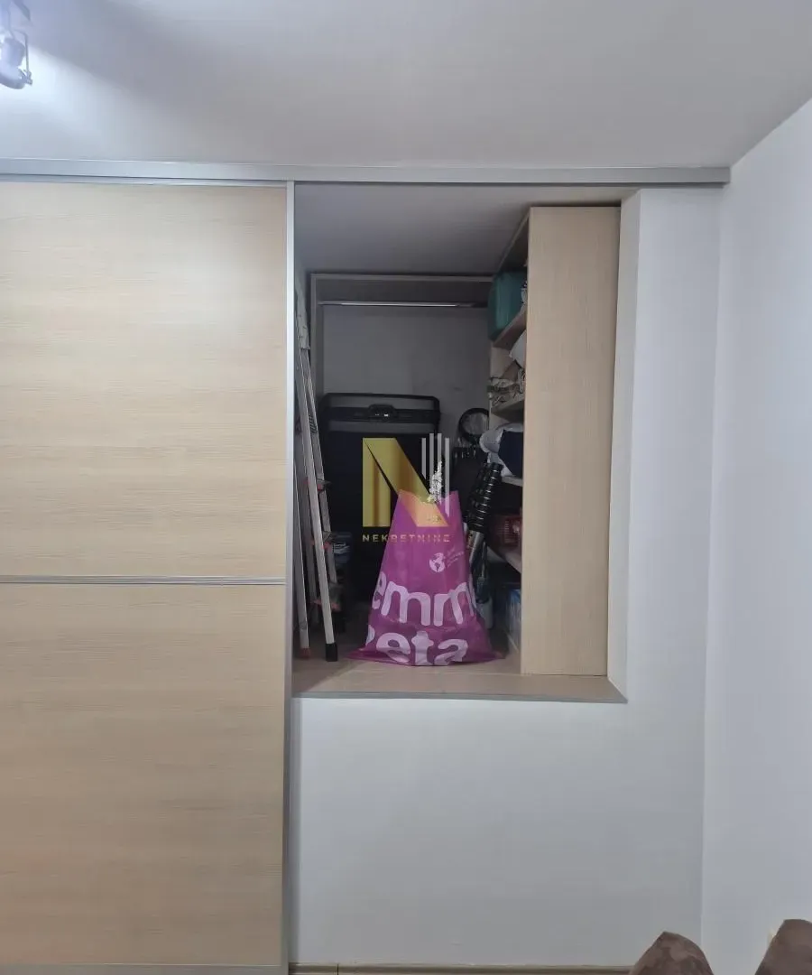Prodaja, četvorosoban stan, 119m², Nova Detelinara, Novi Sad Sve Podlokacije