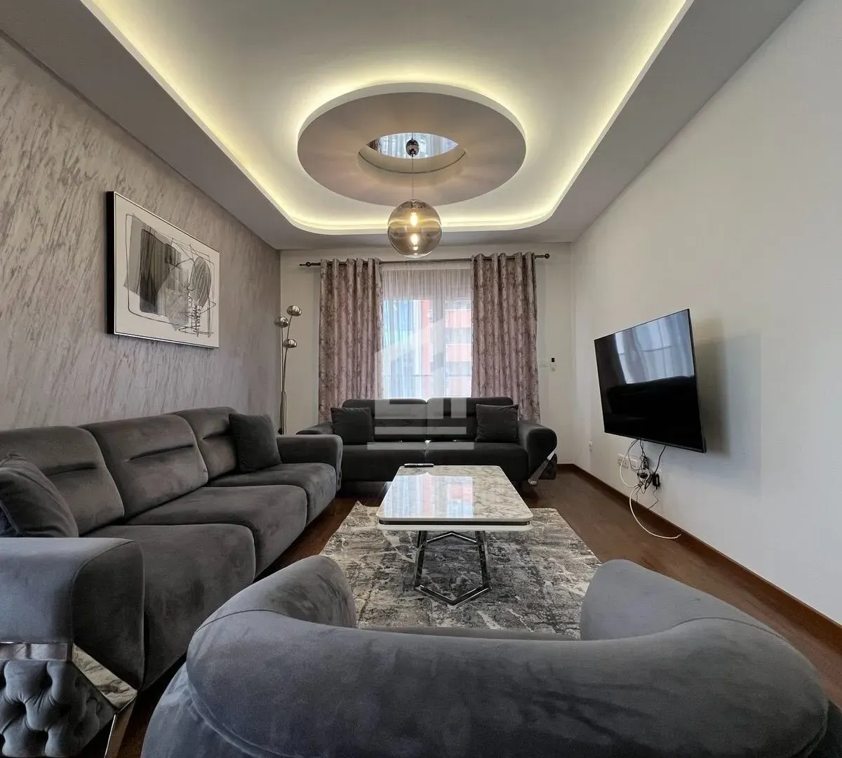 Izdavanje, trosoban stan, 93m², Master Kvart, Podgorica