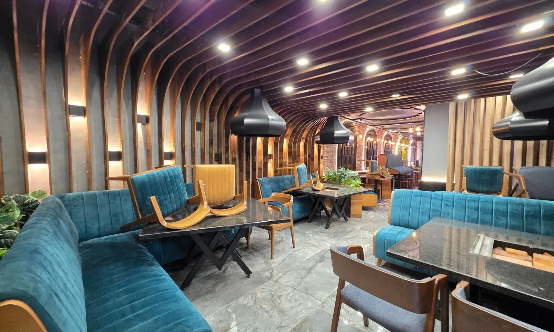 Rent, office space, 123m², Rafailovići, Budva