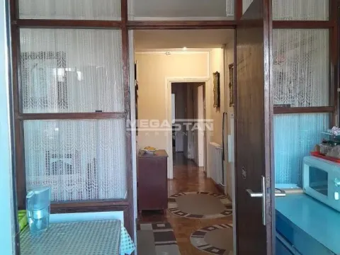 Prodaja, trosoban stan, 100m², Kanarevo Brdo, Beograd - image 7