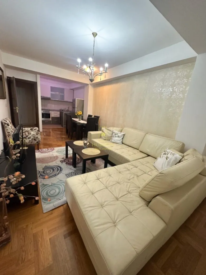 Izdavanje, jednosoban stan, 53m², City Kvart, Podgorica