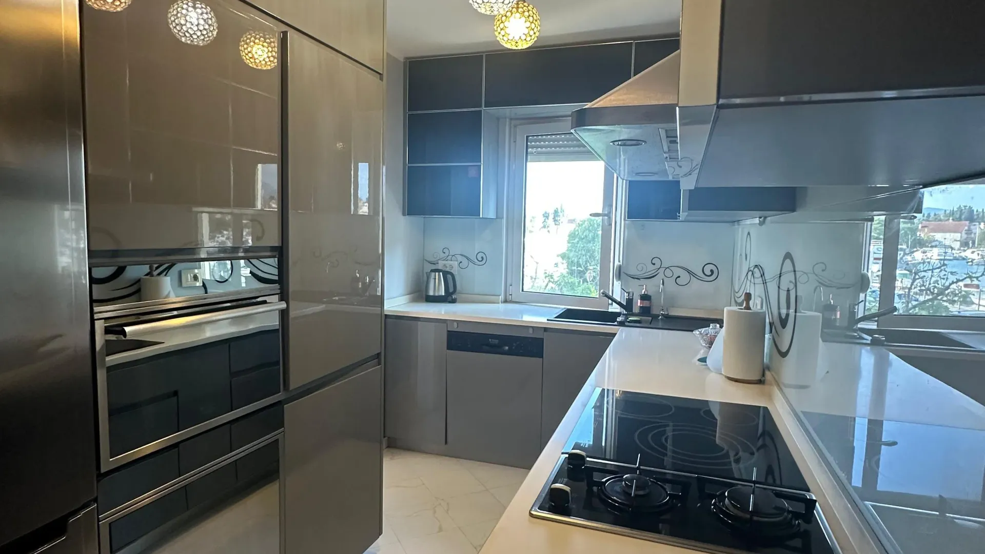 Rent, two bedroom apartment, 85m², Centar, Tivat