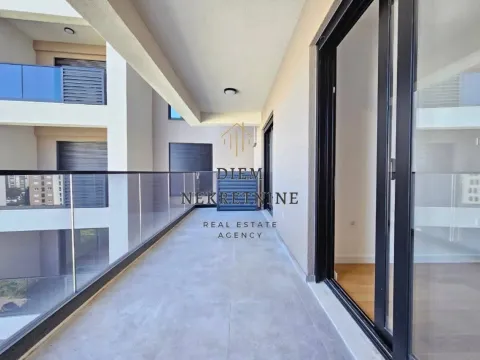 Prodaja, jednosoban stan, 62m², Centar, Bar - image 13