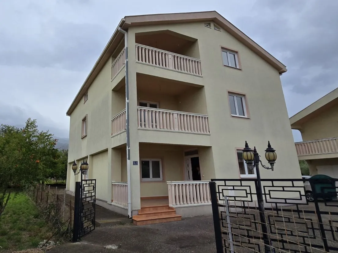 Prodaja, kuća, 500m², Bar, Crna Gora