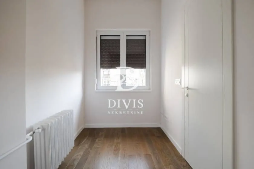 Sale, three bedroom apartment, 92m², Vračar Sve Podlokacije, Beograd