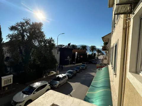 Rent, two bedroom apartment, 75m², Centar, Tivat - image 12