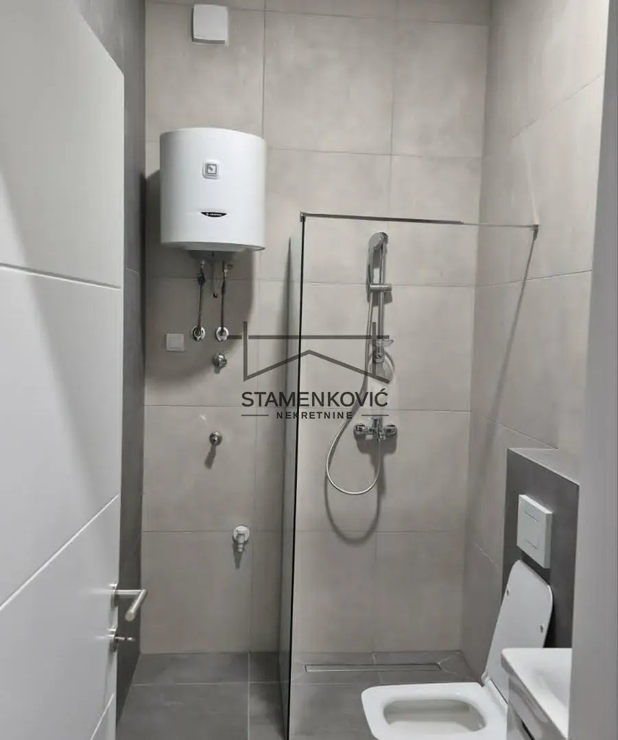 Prodaja, stan, 31m², Grbavica, Novi Sad Sve Podlokacije