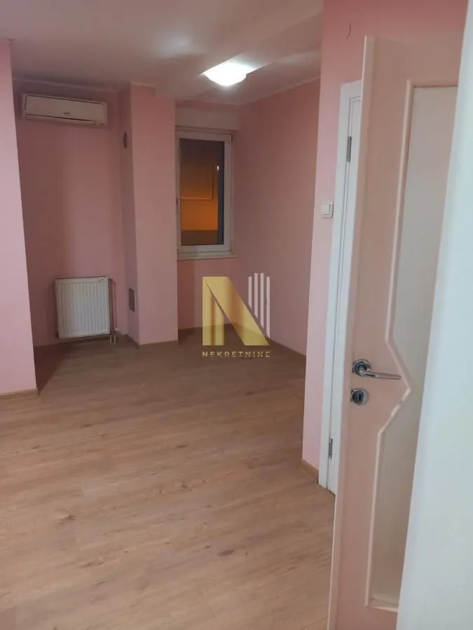 Prodaja, dvosoban stan, 44m², Sajmište, Novi Sad