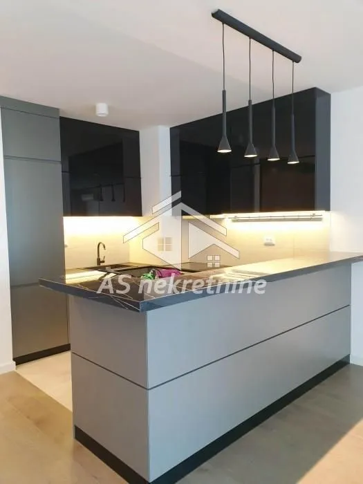 Rent, four bedroom apartment, 125m², Stari Grad, Beograd