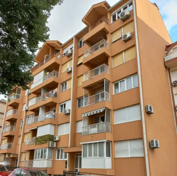 Rent, studio apartment, 30m², Centar, Tivat - image 8