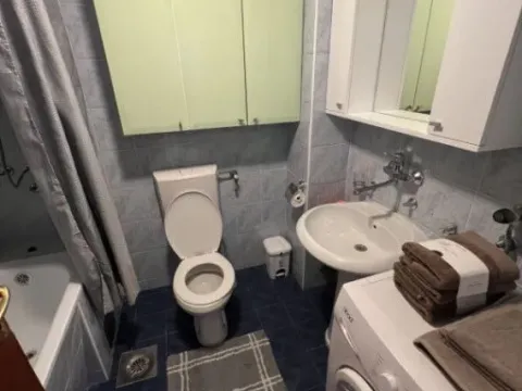 Izdavanje, jednosoban stan, 55m², Centar, Bar - image 9