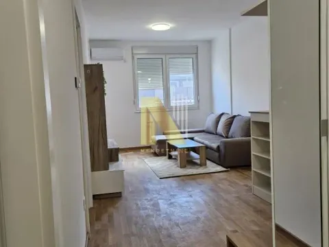 Izdavanje, jednosoban stan, 42m², Avijatičarsko naselje, Novi Sad Sve Podlokacije - image 5