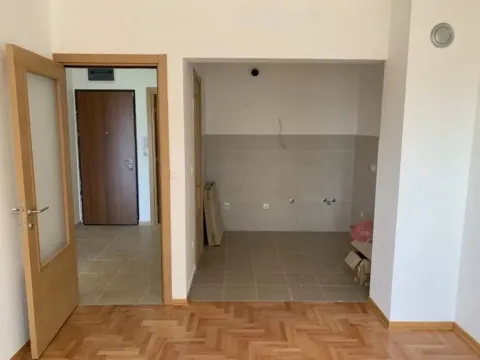 Sale, two bedroom apartment, 56m², Centar, Budva - image 2
