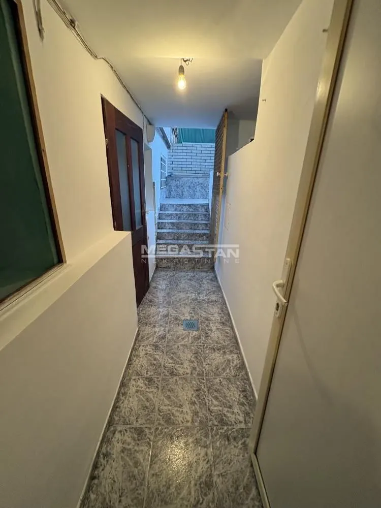 Prodaja, dvosoban stan, 34m², Slavujev Venac, Zvezdara Sve Podlokacije