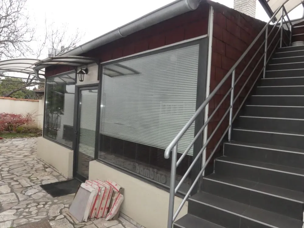 Prodaja, kuća, 220m², Centar, Jagodina