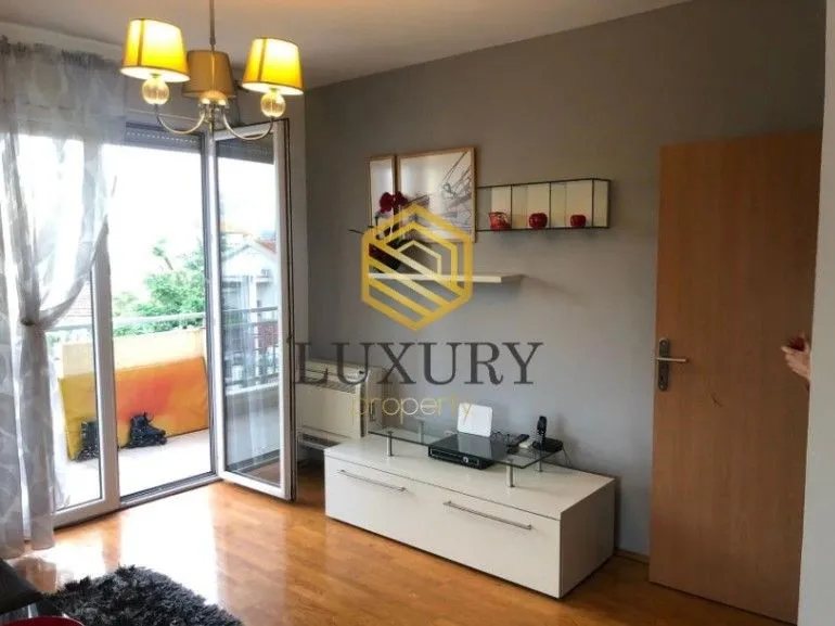 Izdavanje, dvosoban stan, 84m², Zagorič, Podgorica