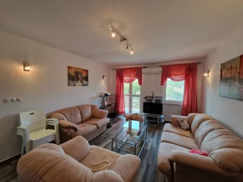 Prodaja, kuća, 150m², Tivat, Crna Gora - image 1