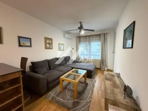 Izdavanje, jednosoban stan, 40m², Bulevar Evrope, Novi Sad Sve Podlokacije - image 3