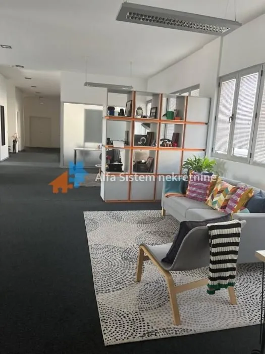 Rent, office space, 360m², Stari Grad, Beograd